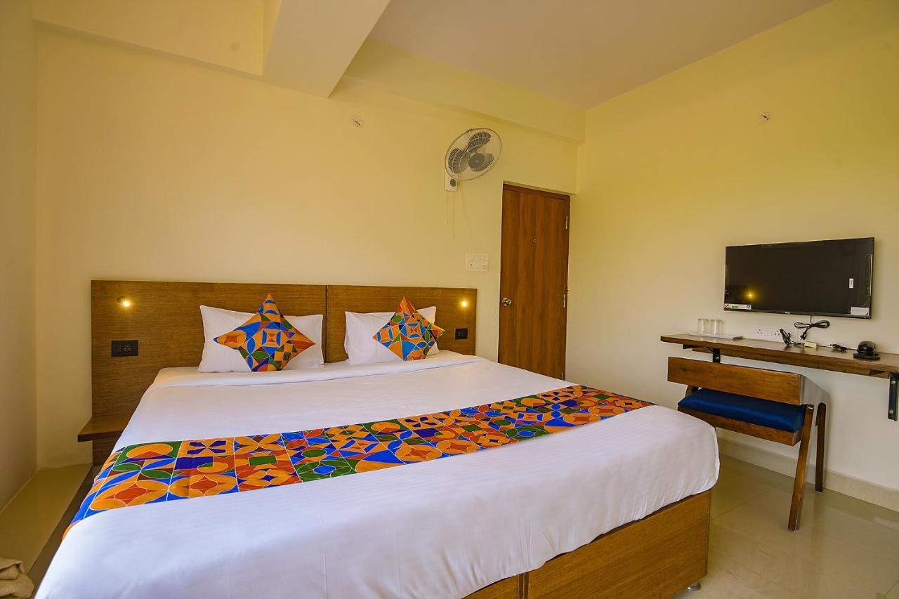 Fabhotel Gr Lake View - Btm Layout Bengaluru Kültér fotó